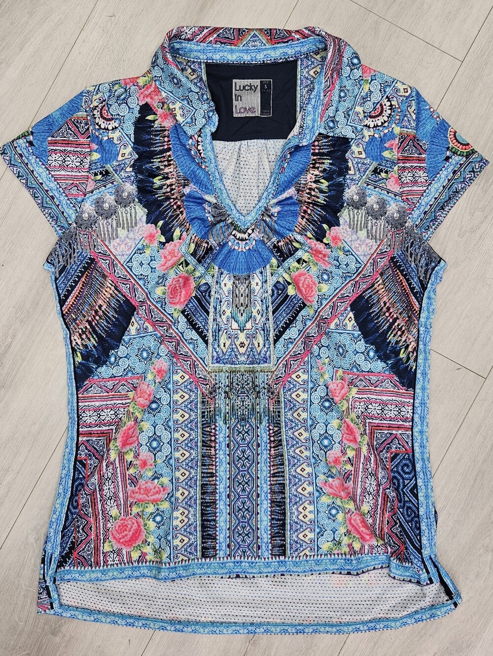 Lucky In Love Mandala Abstract Floral Multi Tennis Polo Top Stretch Mesh Lined S